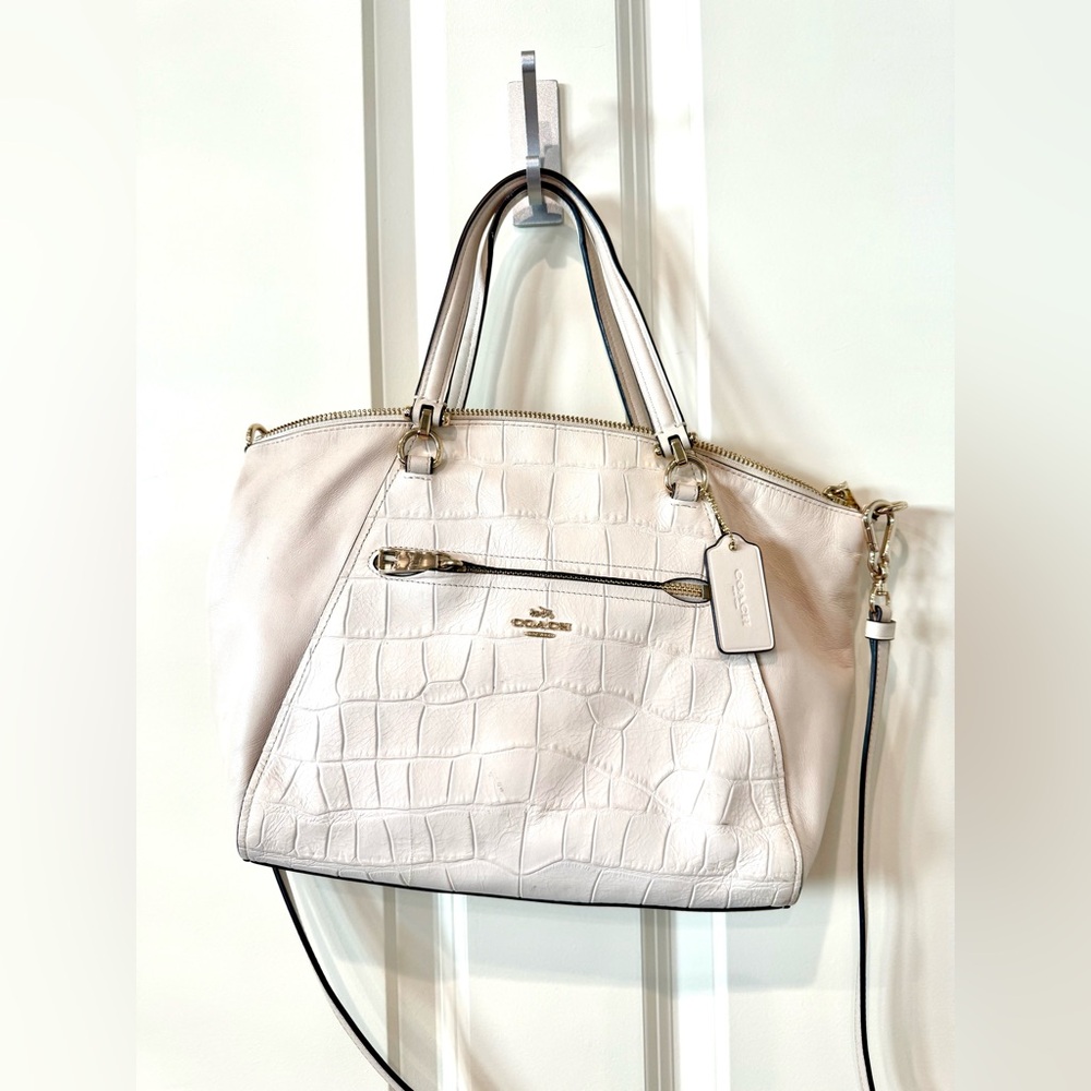 Coach Prairie White Croc-Embossed Leather Sachel crossbody, v good condition.